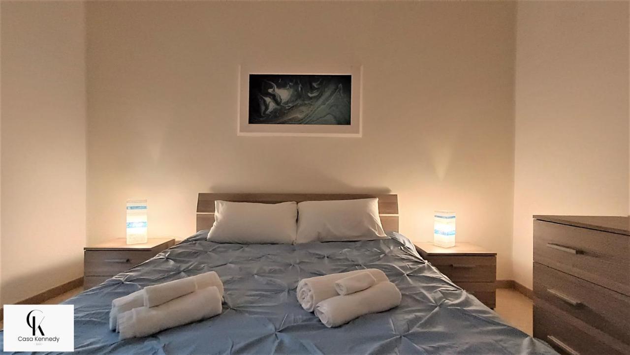 Casa Kennedy Lejlighed Bari Eksteriør billede